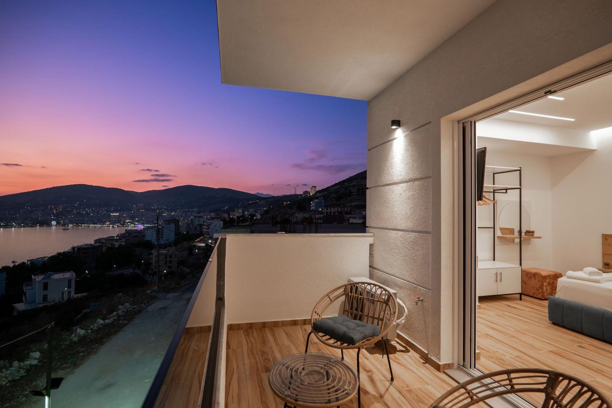 Vila Amare Sarandë エクステリア 写真