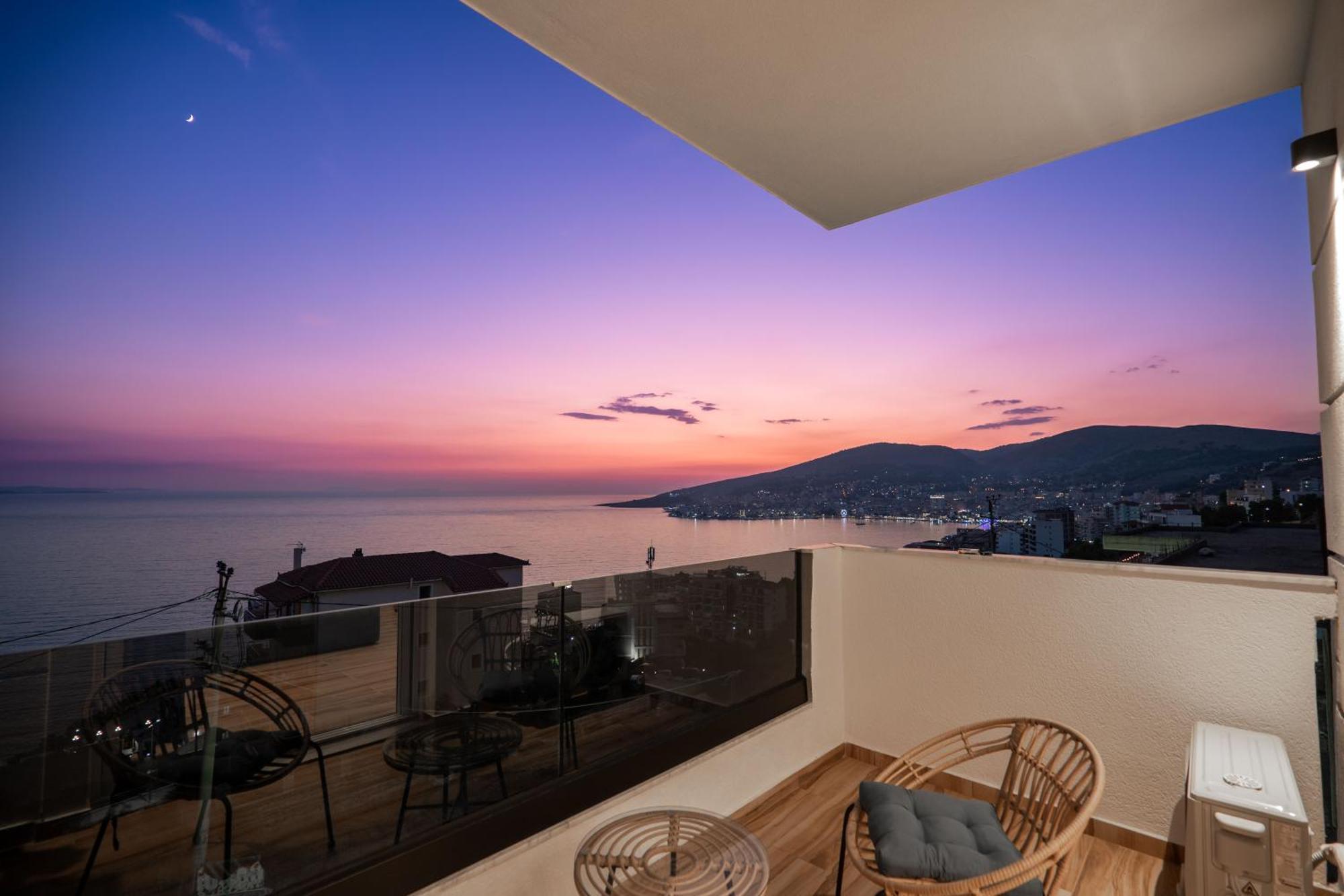 Vila Amare Sarandë エクステリア 写真
