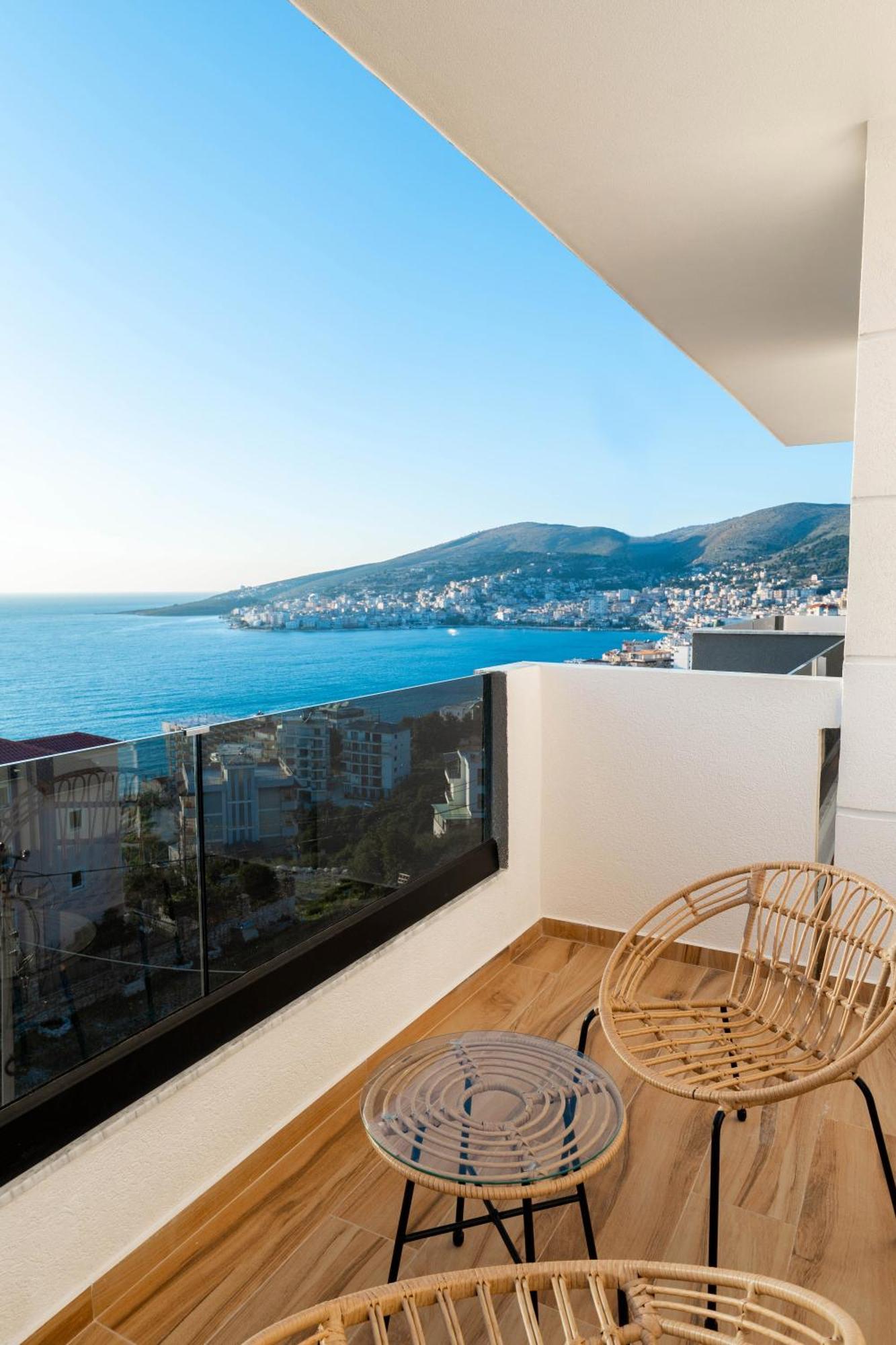 Vila Amare Sarandë エクステリア 写真